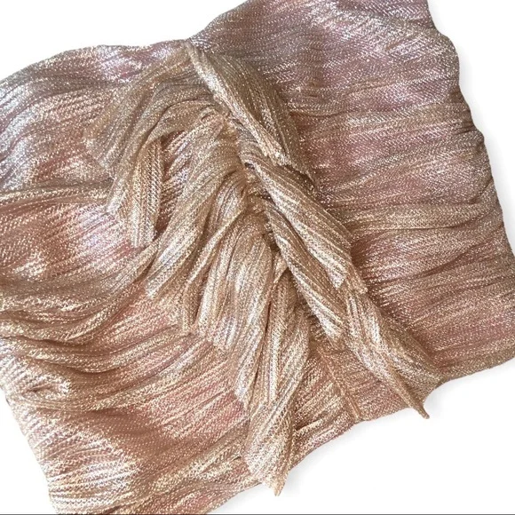 Anthropologie Maeve 🆕| 🎄Ruffled Metallic Cropped Tube Top. - Picture 2 of 7